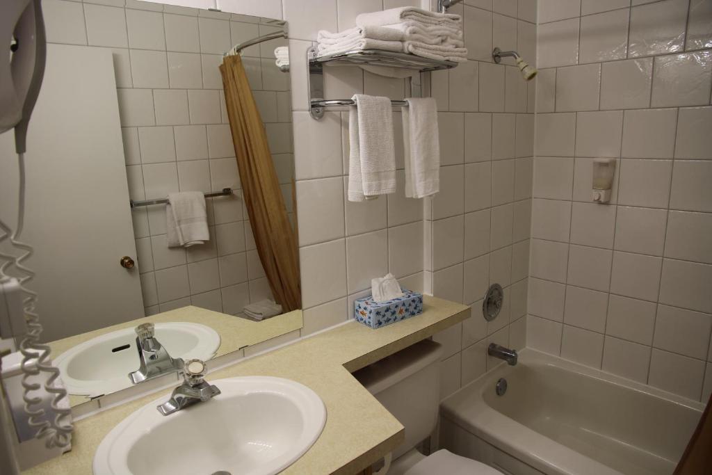 Waterfront Inn Penticton Phòng bức ảnh