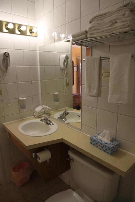 Waterfront Inn Penticton Phòng bức ảnh